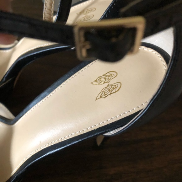 Victoria Secret Platform Pumps - Picture 3 of 5